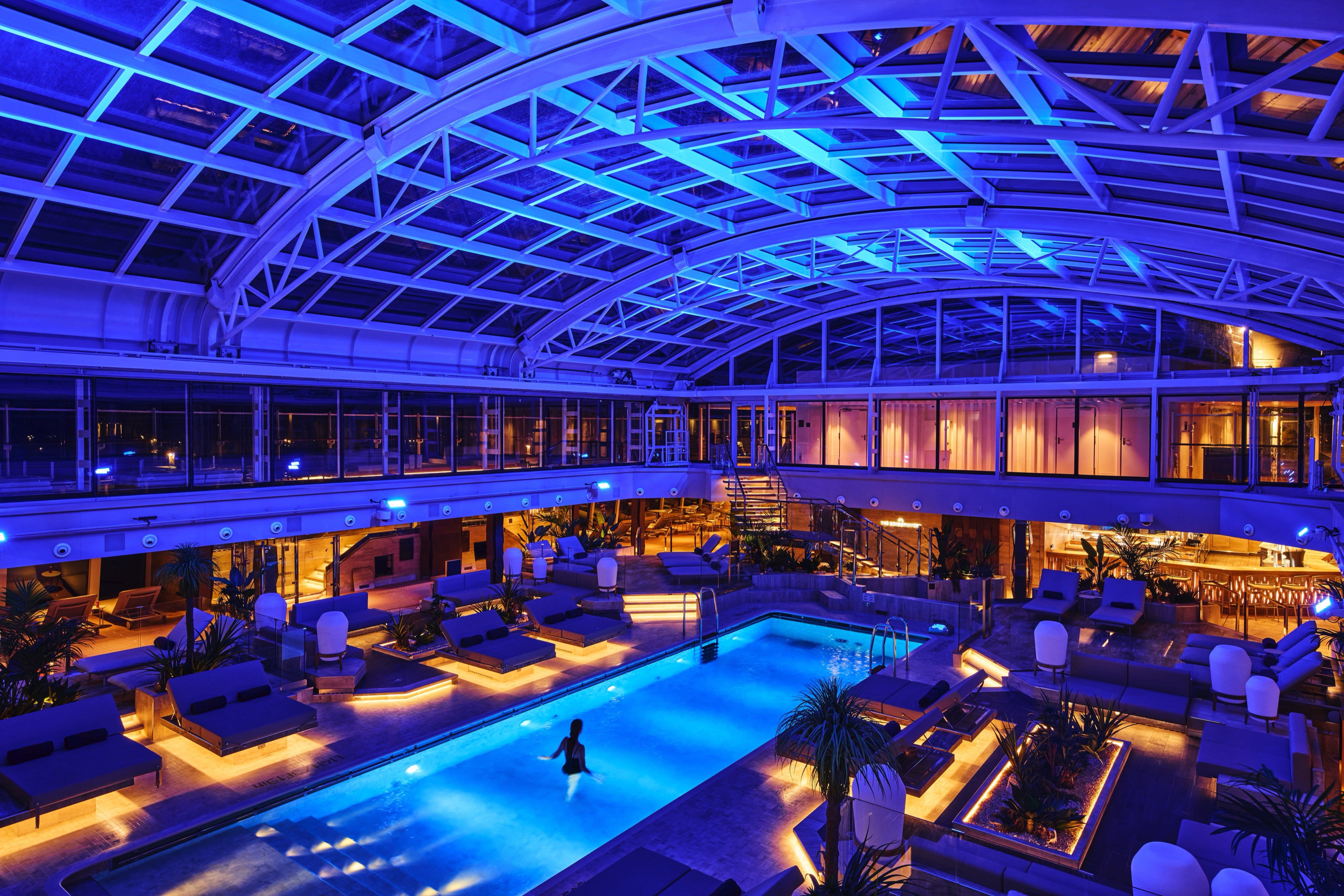 EXPLORA I - The Conservatory Pool & Bar